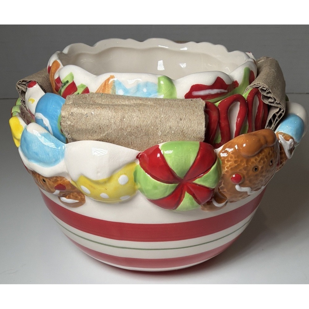 Nantucket Home Christmas Ceramic Bowls Nesting Set Of 3 Gingerbread Candy Cane